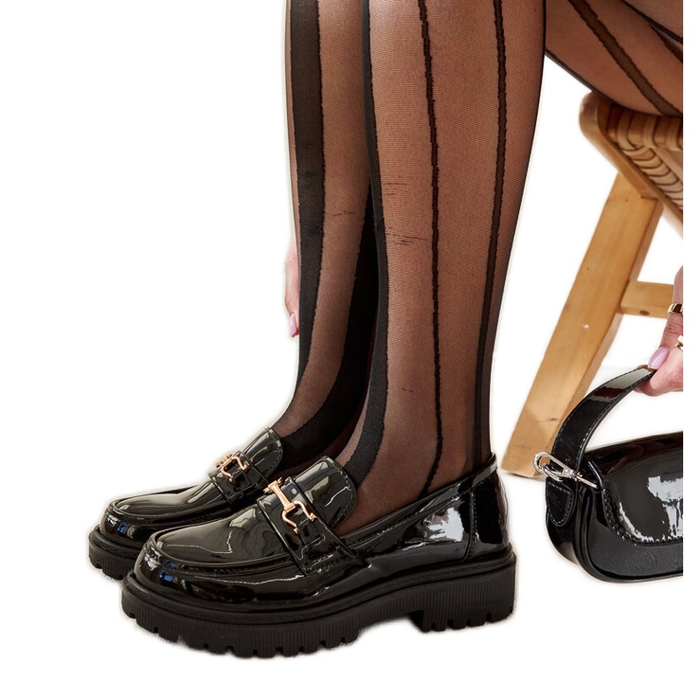 Crne lakirane mokasine s Barbara kopčom crno