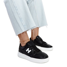 Crne tenisice na bijeloj Mentha platformi crna