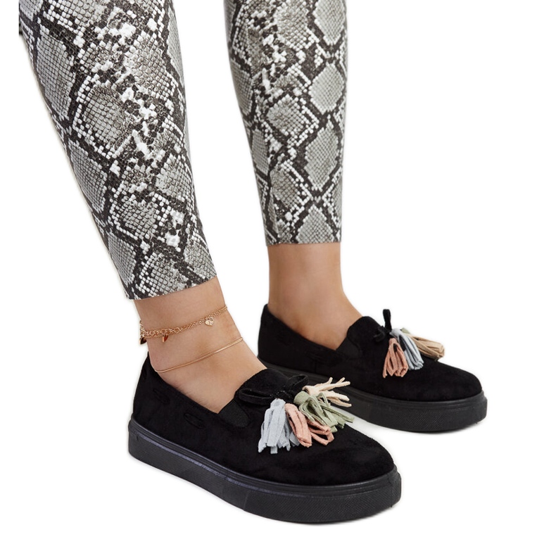 Crne cipele sa šarenim resicama iz Adaldride crno