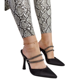 Crne Raffaelina japanke na visoku petu crna