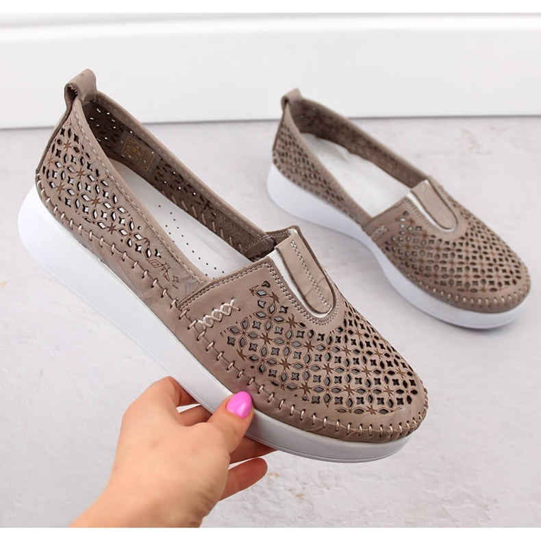 Ženske kožne natikače, bež T.Sokolski 0712