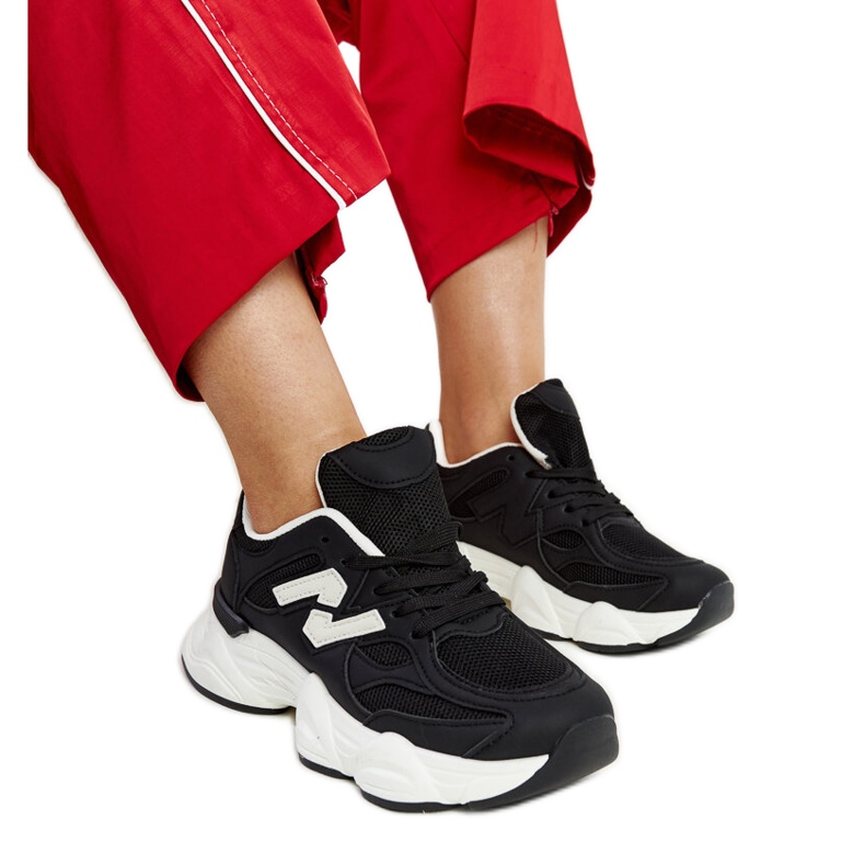 Crne tenisice s masivnim Gergely potplatom crno