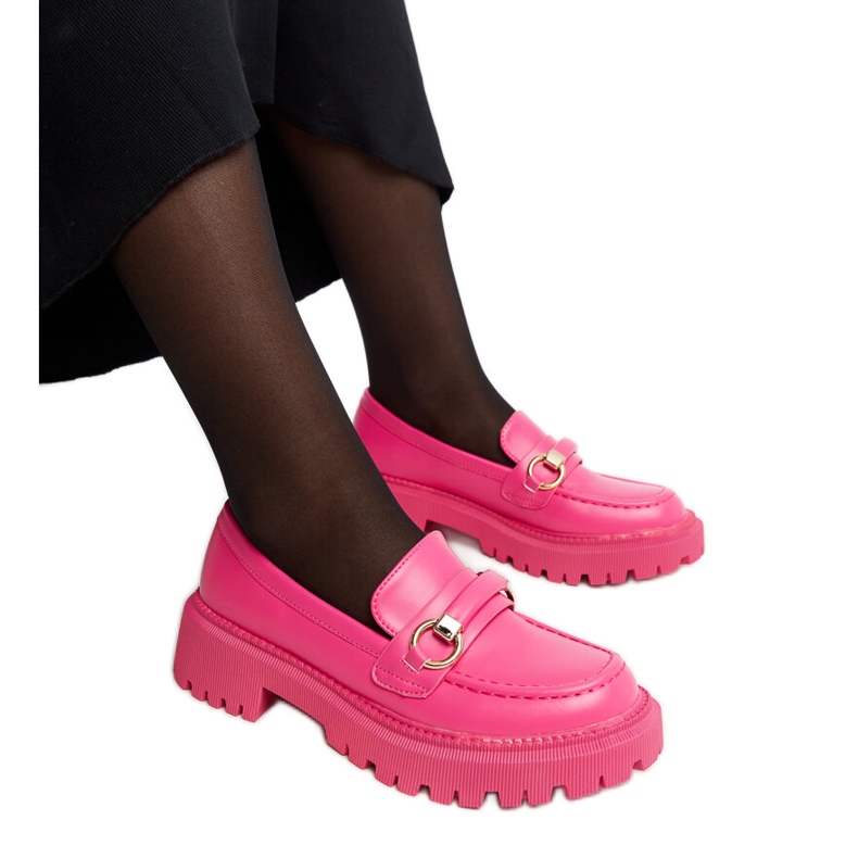 Tamnoružičaste natikače s Lasima kopčom ružičasta