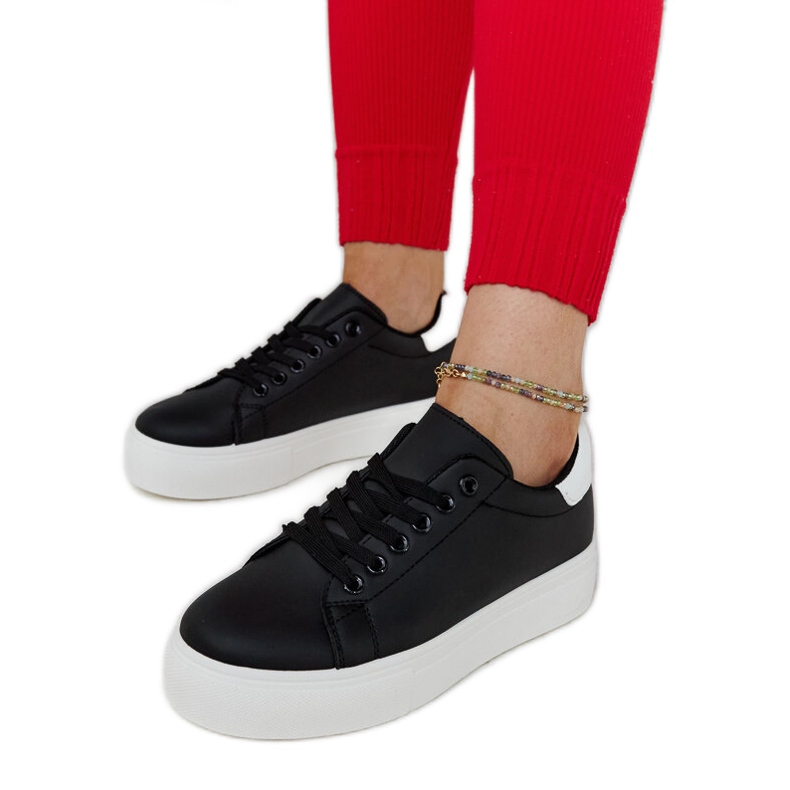 Crne tenisice s debelim potplatom Ruta crno