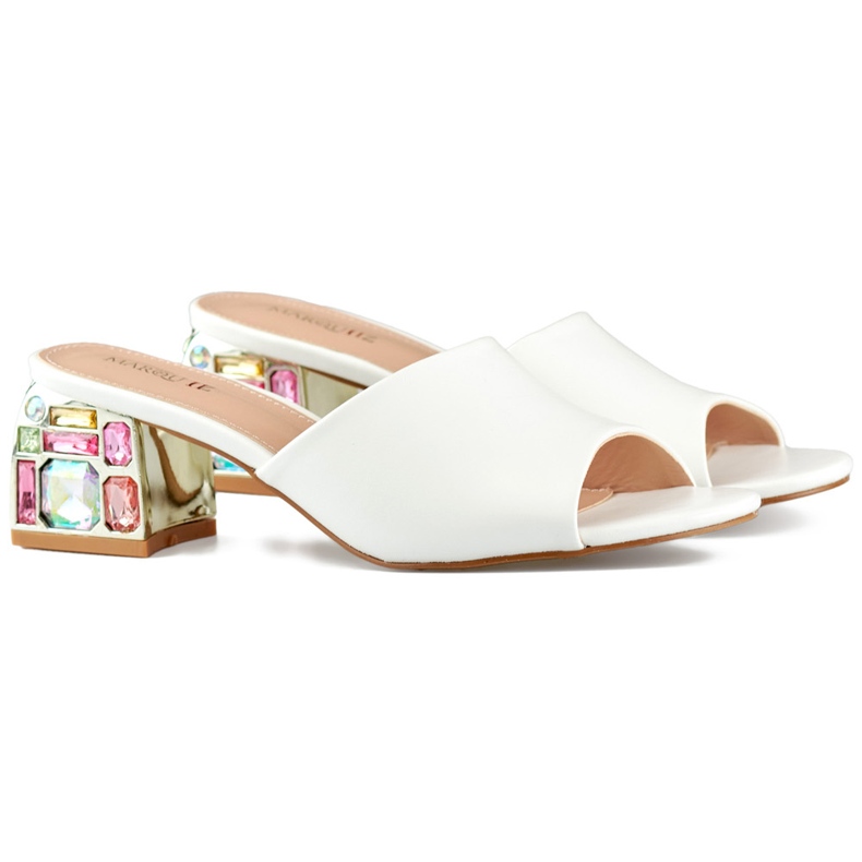 Bijele ženske japanke na nisku petu s kristalima bijela