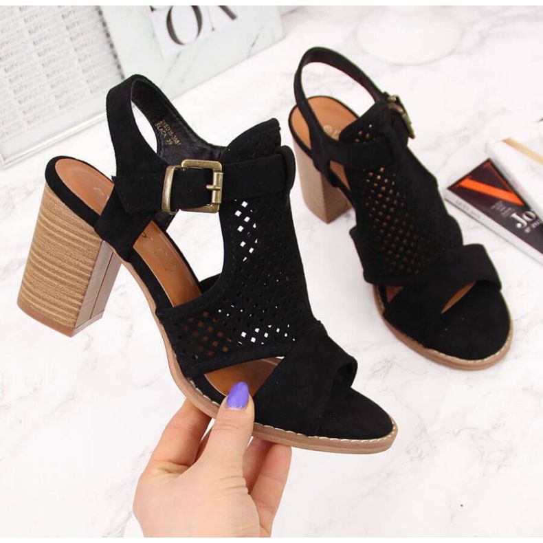 EVento sandale na visoku petu W EVE272A crno