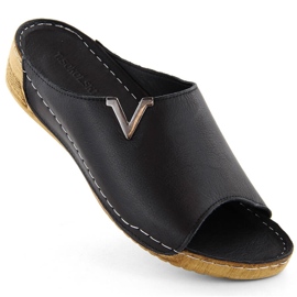 Ženske crne kožne japanke T.Sokolski L211 crna