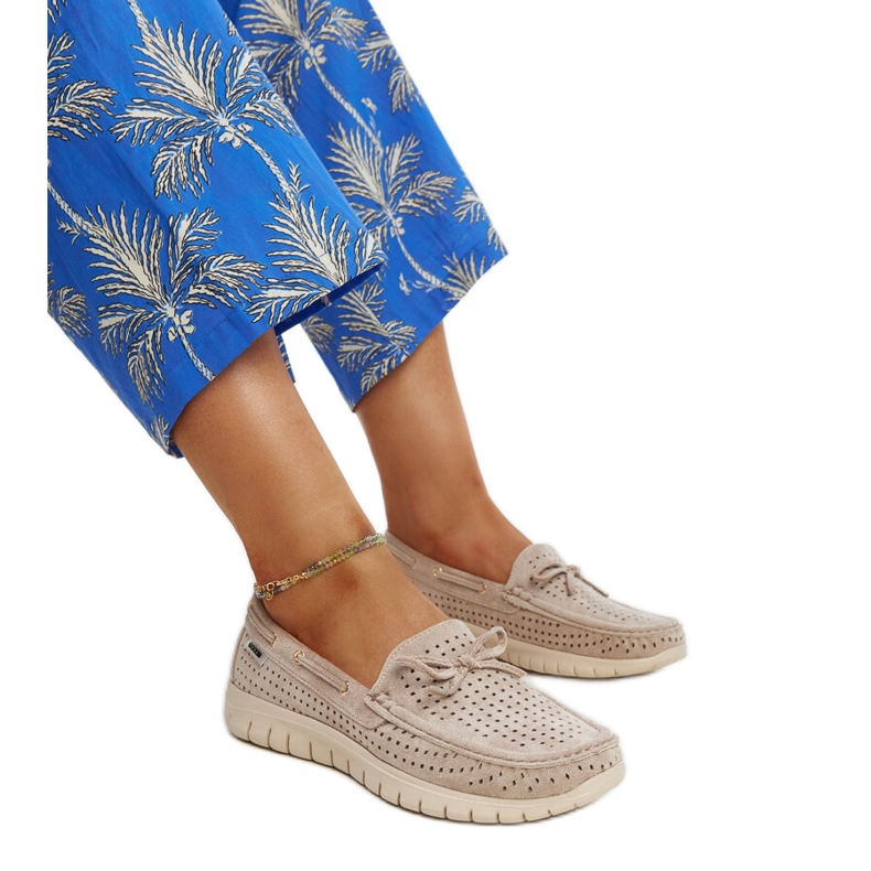 Bež kožne natikače s mašnom smeđa