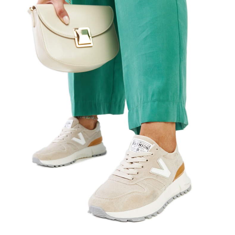 Bež tenisice s debljim Olonio potplatom