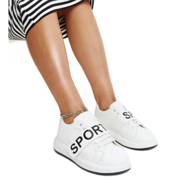 Plave kožne cipele s ukrasnom kopčom bijela