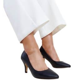 Crne visoke pete s umetkom od Hafa kože crna