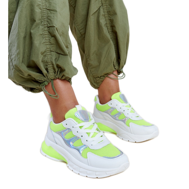 Bijelo zelene tenisice s debelim Matea potplatom bijela