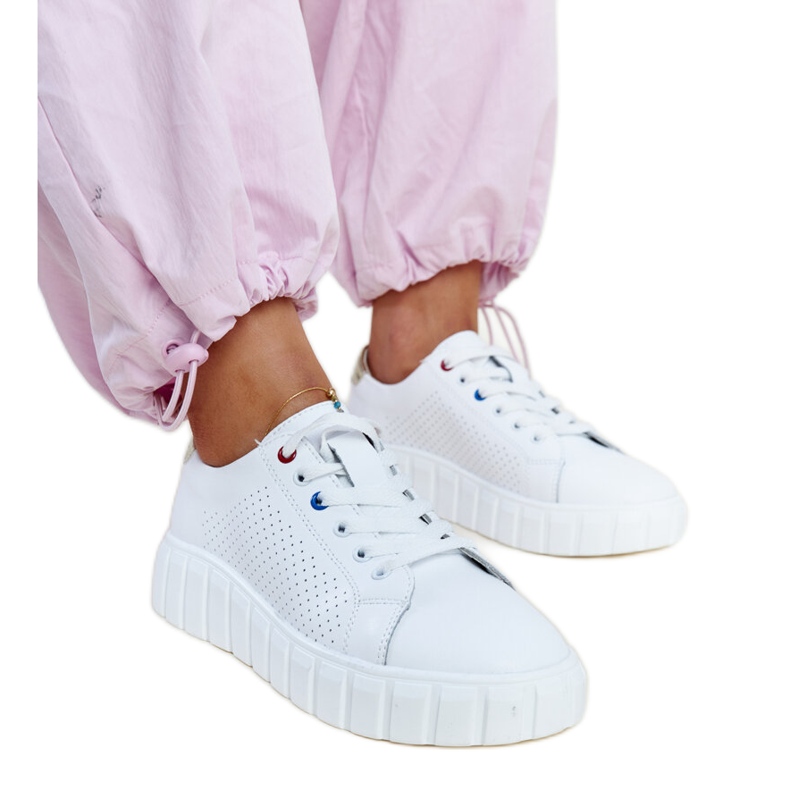 Zvonka bijele kožne tenisice bijela