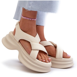 Ženske kožne sandale na debelom potplatu, svijetlo bež GOE NN2N4105