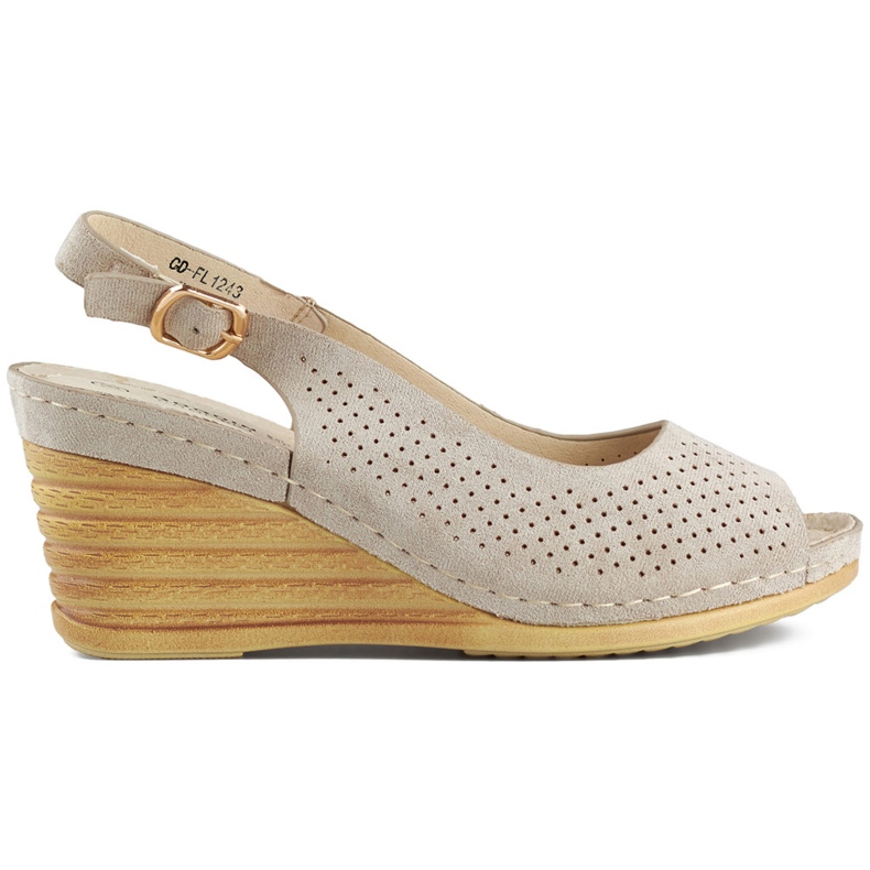 Goodin Ažurirane bež sandale na klin