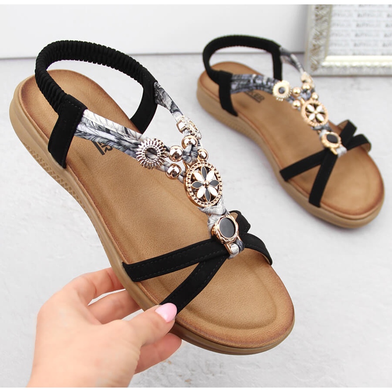 Udobne ženske ravne crne sandale Artiker 54C1334 crno