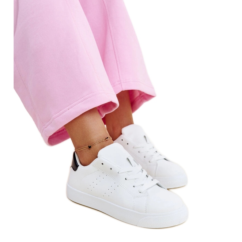 Bijelo-crne Akila tenisice bijela