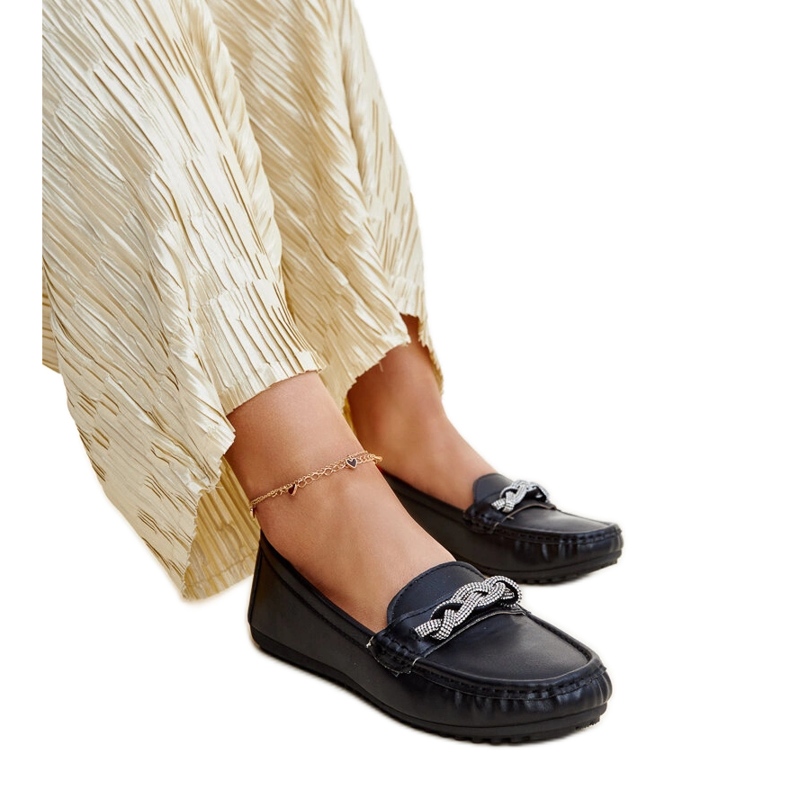 Crne mokasine ukrašene Adiba kamenčićima crno