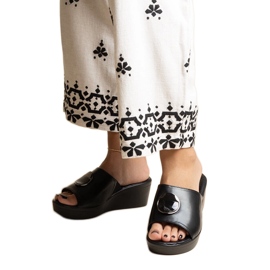 Crne mule na wedge s Keirenh kopčom crna