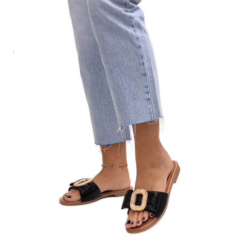 Crne japanke s Limera kopčom crno