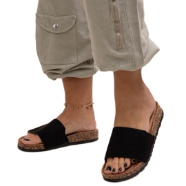 Klasične japanke s potplatom od Matilte pluta crna