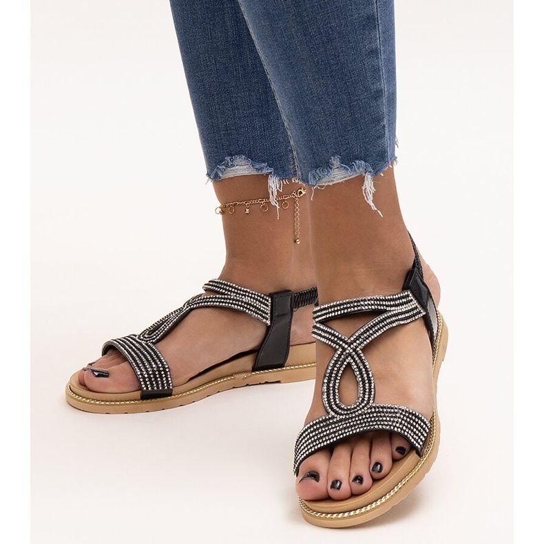 Crne sandale ukrašene Detila cirkonima crno