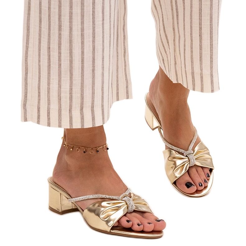 Mule na visoku petu ukrašene Anbrani cirkonima zlatna