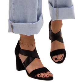 Evento Crne sandale na visoku petu s kožnim Sewim uloškom crna