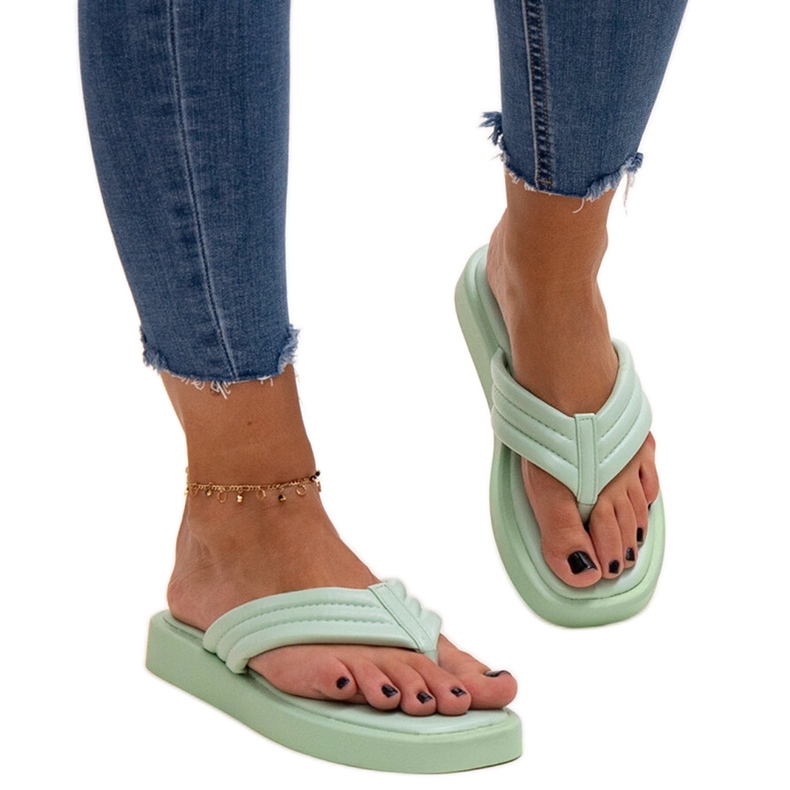 Zelene Shishal ravne japanke zelena