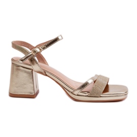Ženske sandale na visoku petu sa sjajnim remenom, zlatne Tessata zlatni