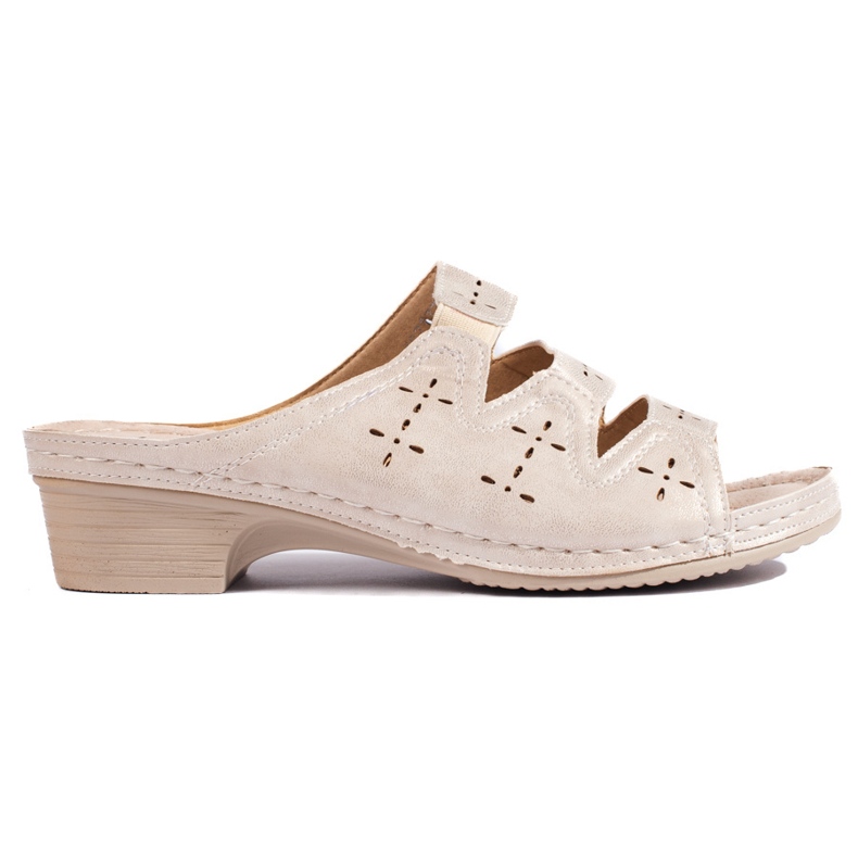 Otvorene bež mule na klin