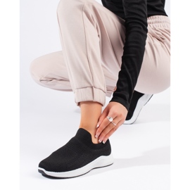 Crne tekstilne tenisice crna