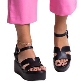 Reema crne sandale na klin crna