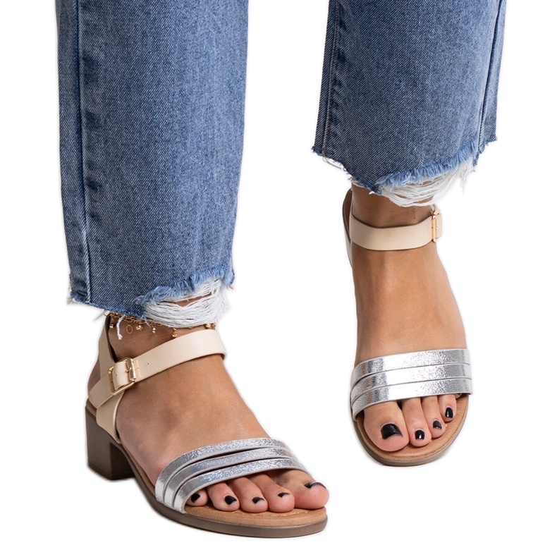 Salsabi srebrne sandale na nisku petu srebro