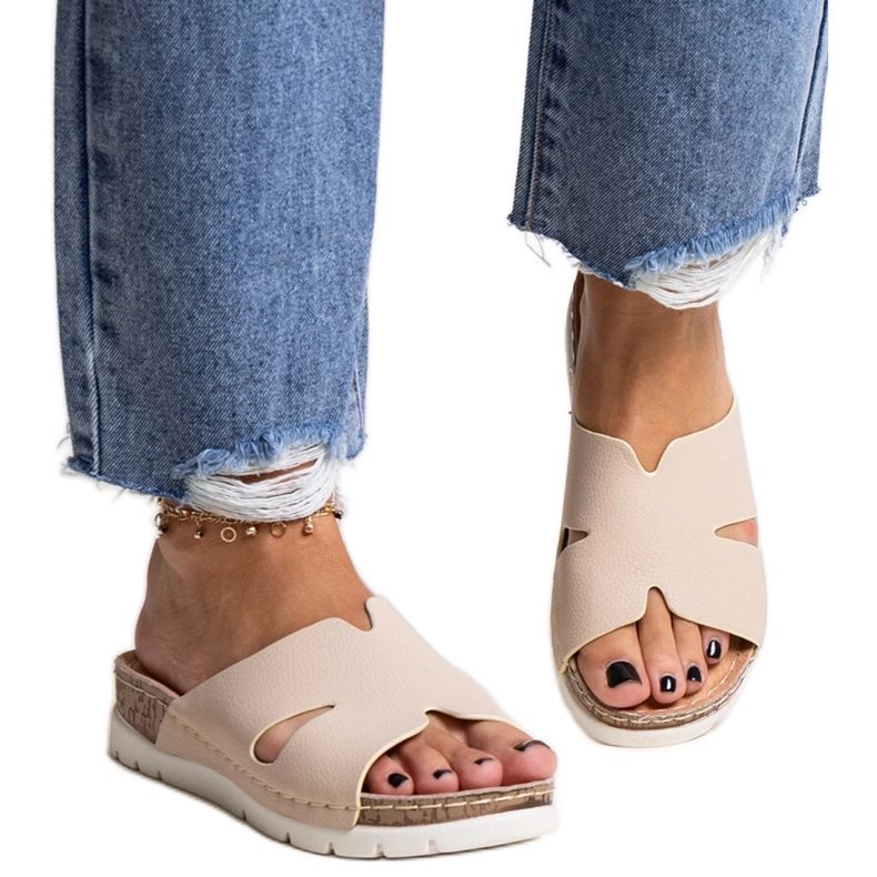 Bež japanke s kožnim umetkom Masha