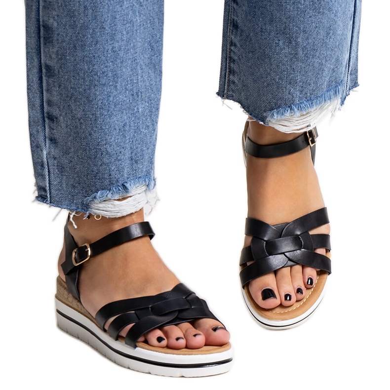 Hikma crne niske sandale na klin crno