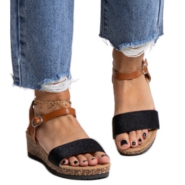 Crne Malada niske sandale s plutenim klinom crna