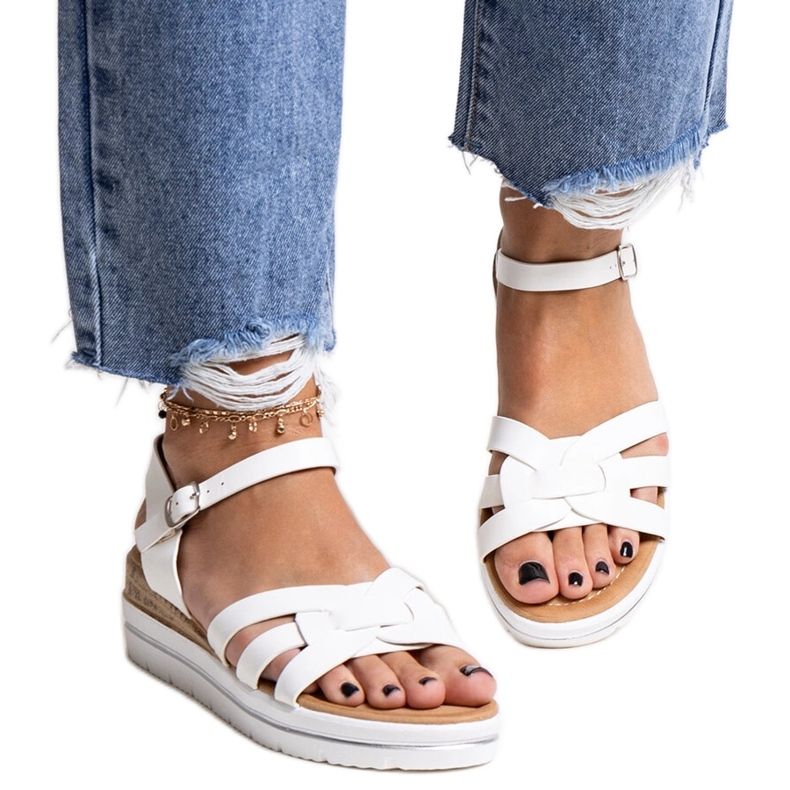 Bijele Hikma sandale na niske klinove bijela