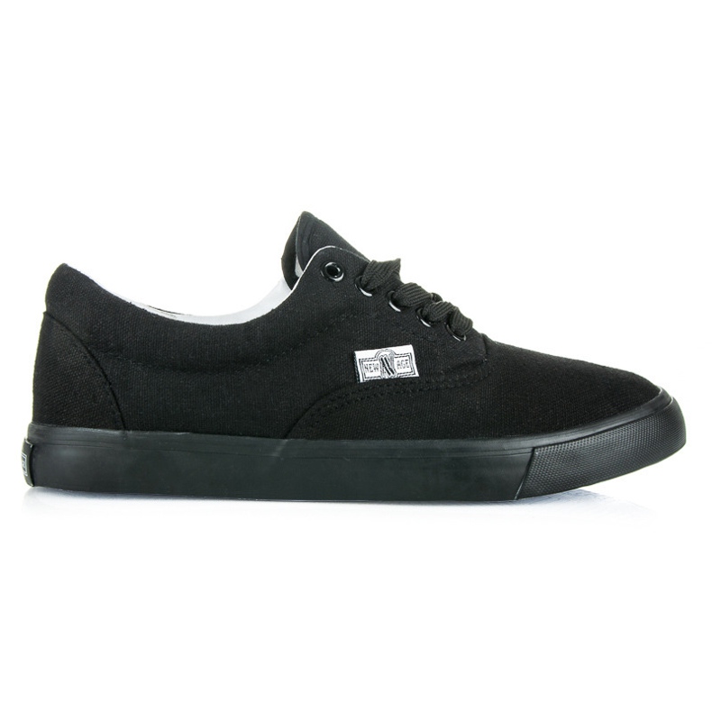 New Age Treneri crno