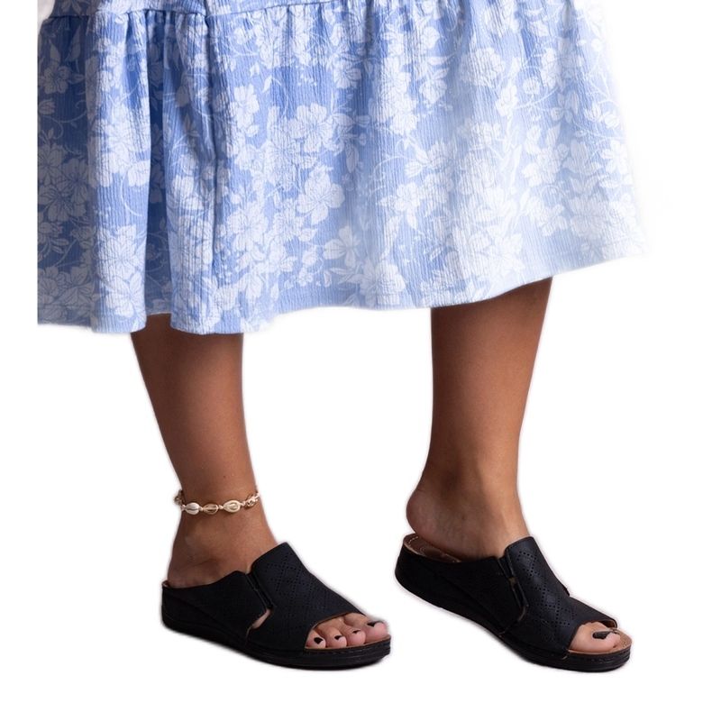 Crne perforirane Marouna slajdove crno