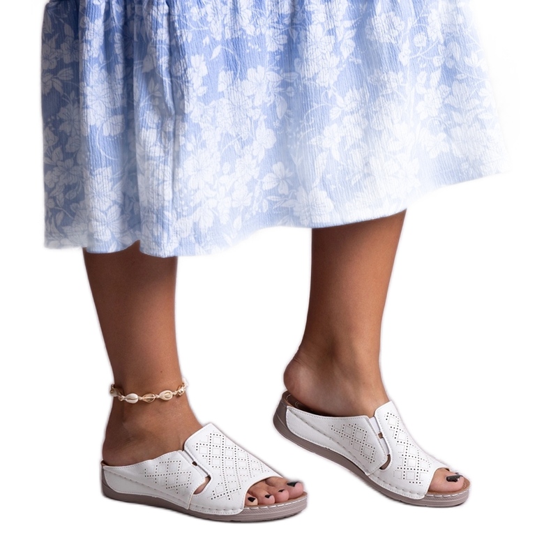 Marouna bijela perforirana stakalca