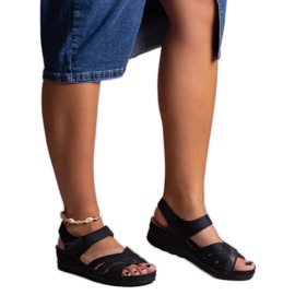 Areja crne niske sandale na klin crna