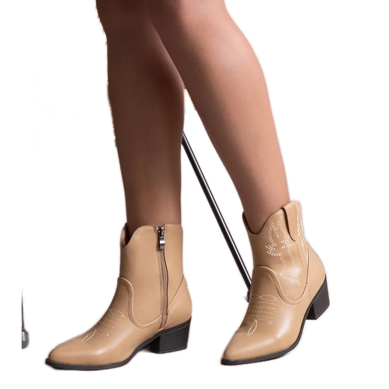 Bež kaubojske čizme iz Madije