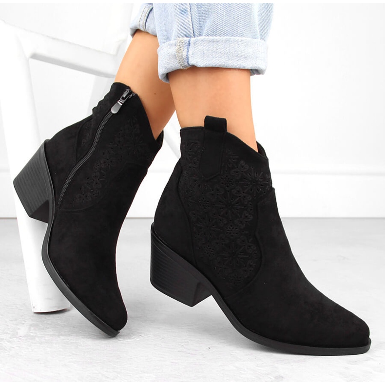 Ženske ažurne kaubojske čizme od brušene kože, crne S.Barski HY42-944 crno