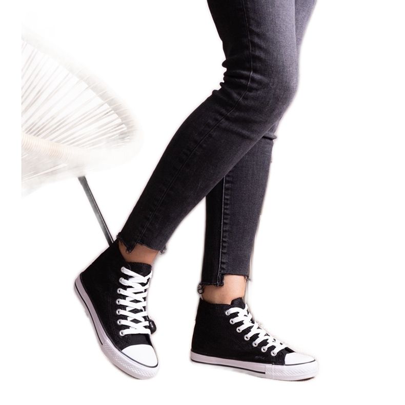 Crne visoke tenisice s čipkom Bonifakime crno