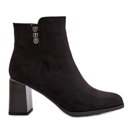 Ženske čizme od izolirane eko antilop kože na visoku petu, kopčanje patentnim zatvaračem, crne Erillia crna