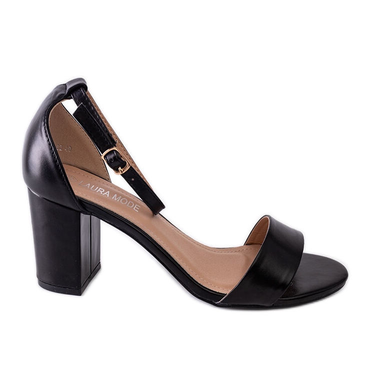 Crne sandale na visoku petu iz Asghe crno