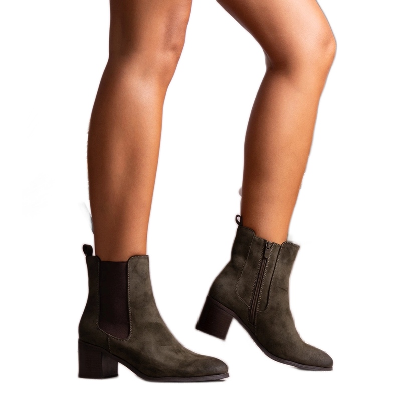 Zelene gležnjače iz Sabrije zelena