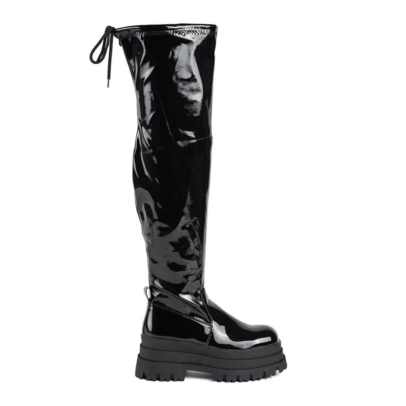 Seastar Crni lakirani mušketiri na platformi crno