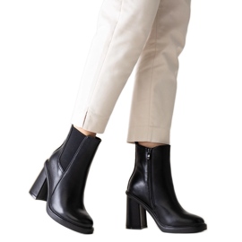 Crne gležnjače od Almase eko kože crna